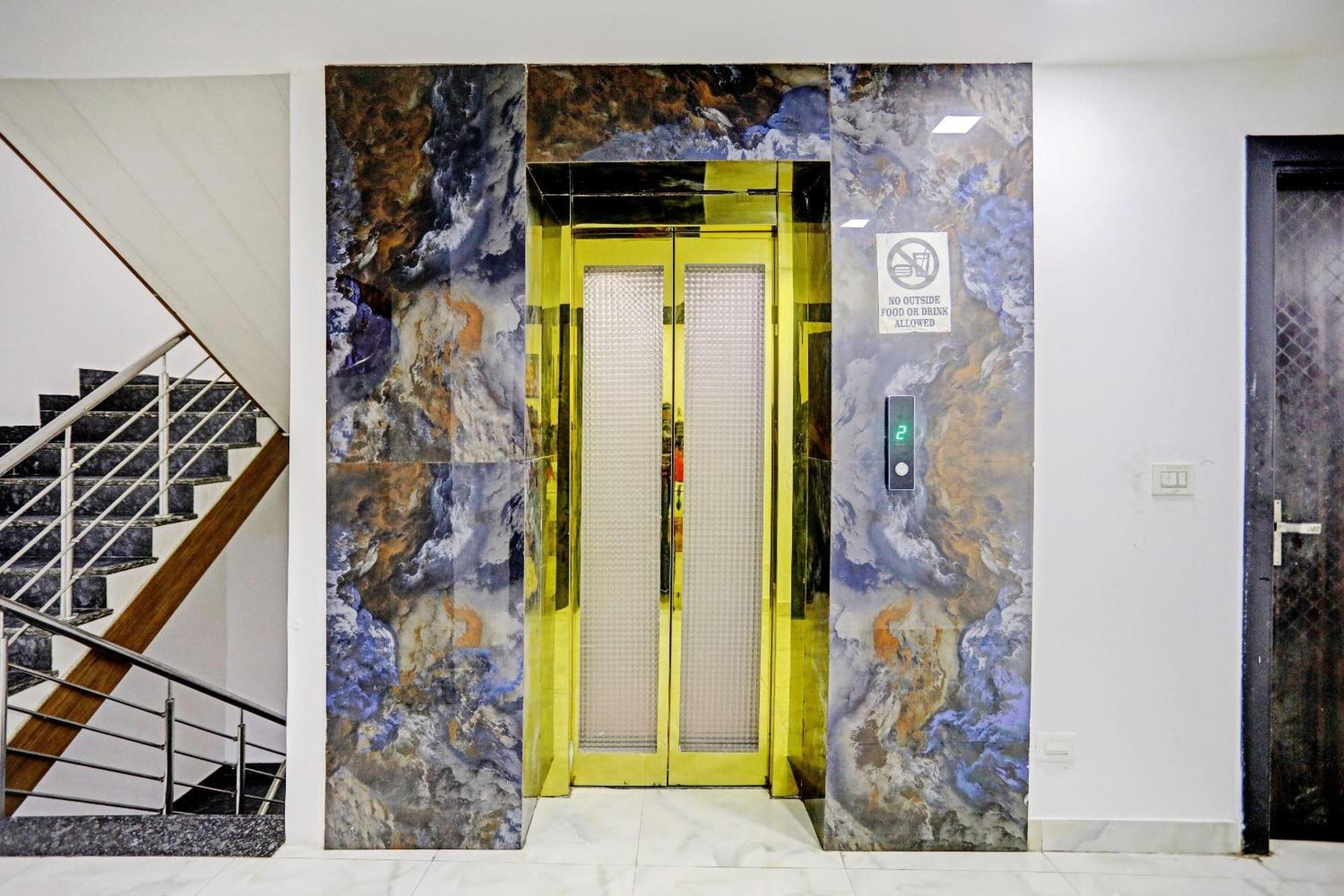 Hotel O Zion Yeni Delhi Dış mekan fotoğraf
